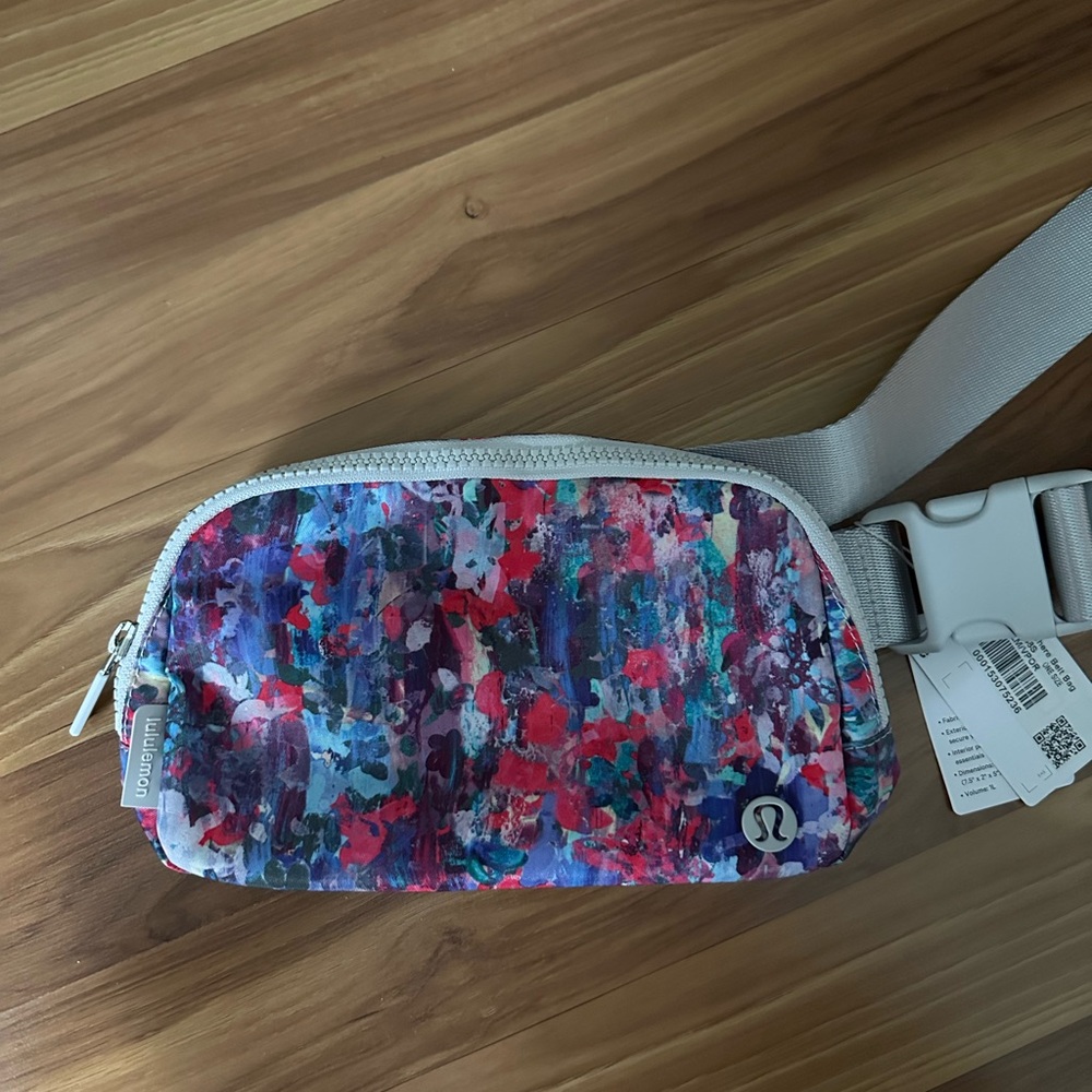COPY - Lululemon Multicolor Belt Bag